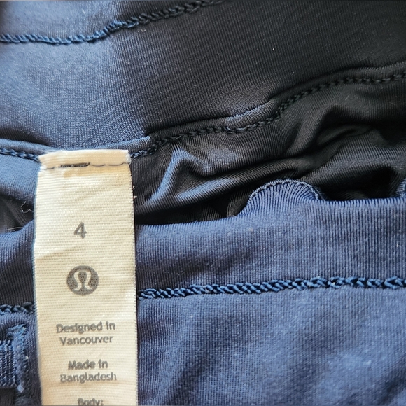 Lululemon shorts - Picture 3 of 5